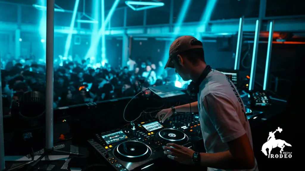 The Ultimate Guide to Music Theory for Electronic Music Producers